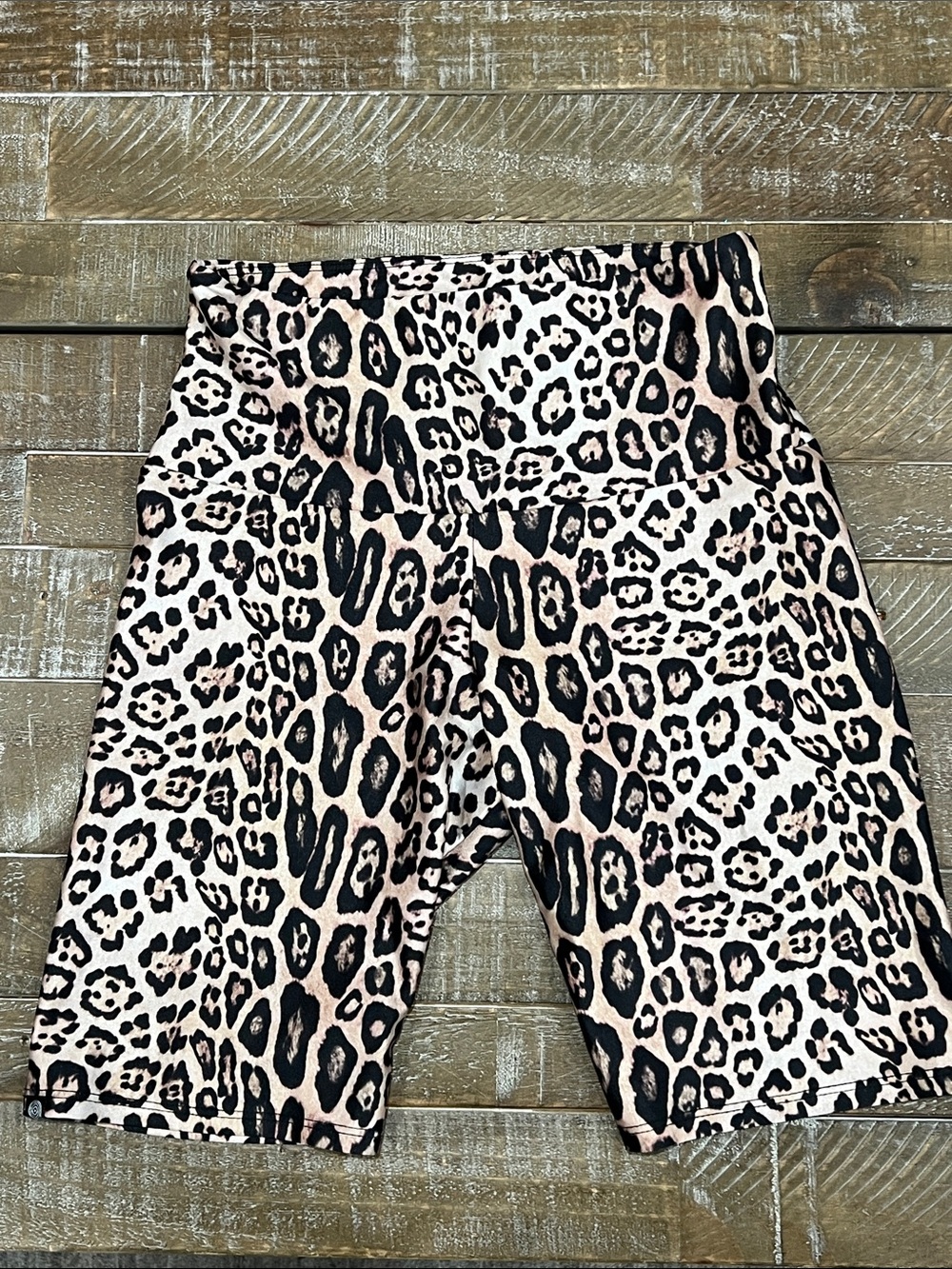 Onzie Leopard Print Biker Shorts - Black & Cream